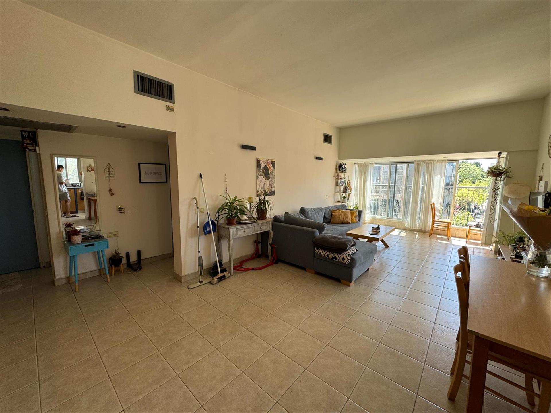 3-Br Apartment In The Old North Of Tel Aviv