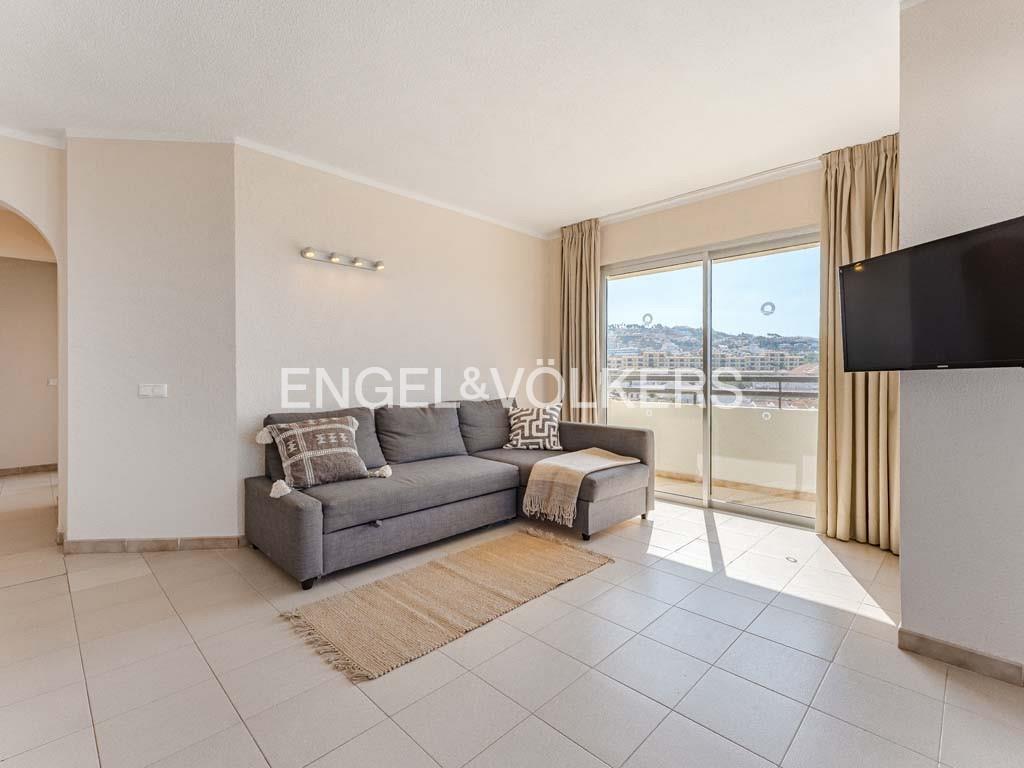 Corner apartment by the sea