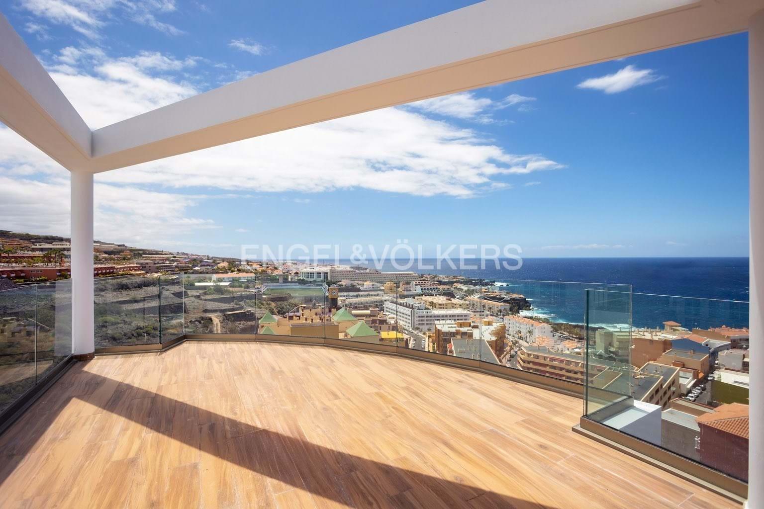 Exclusive penthouse in “Santiago Deluxe Homes”