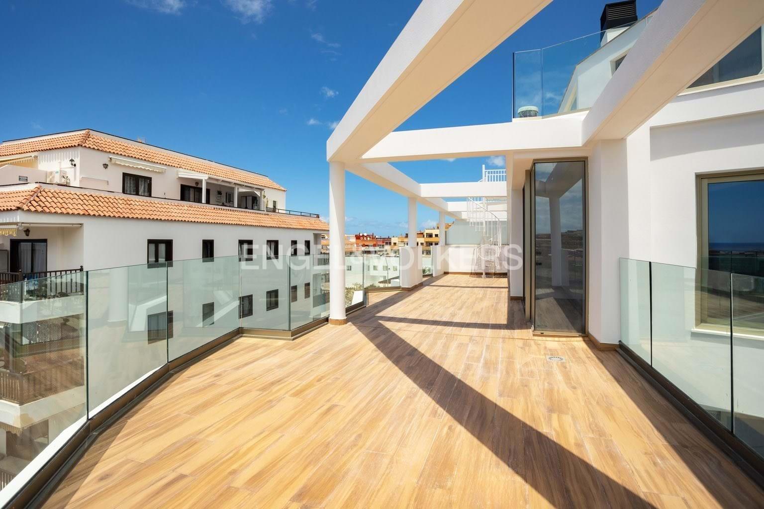 Exclusive penthouse in “Santiago Deluxe Homes”