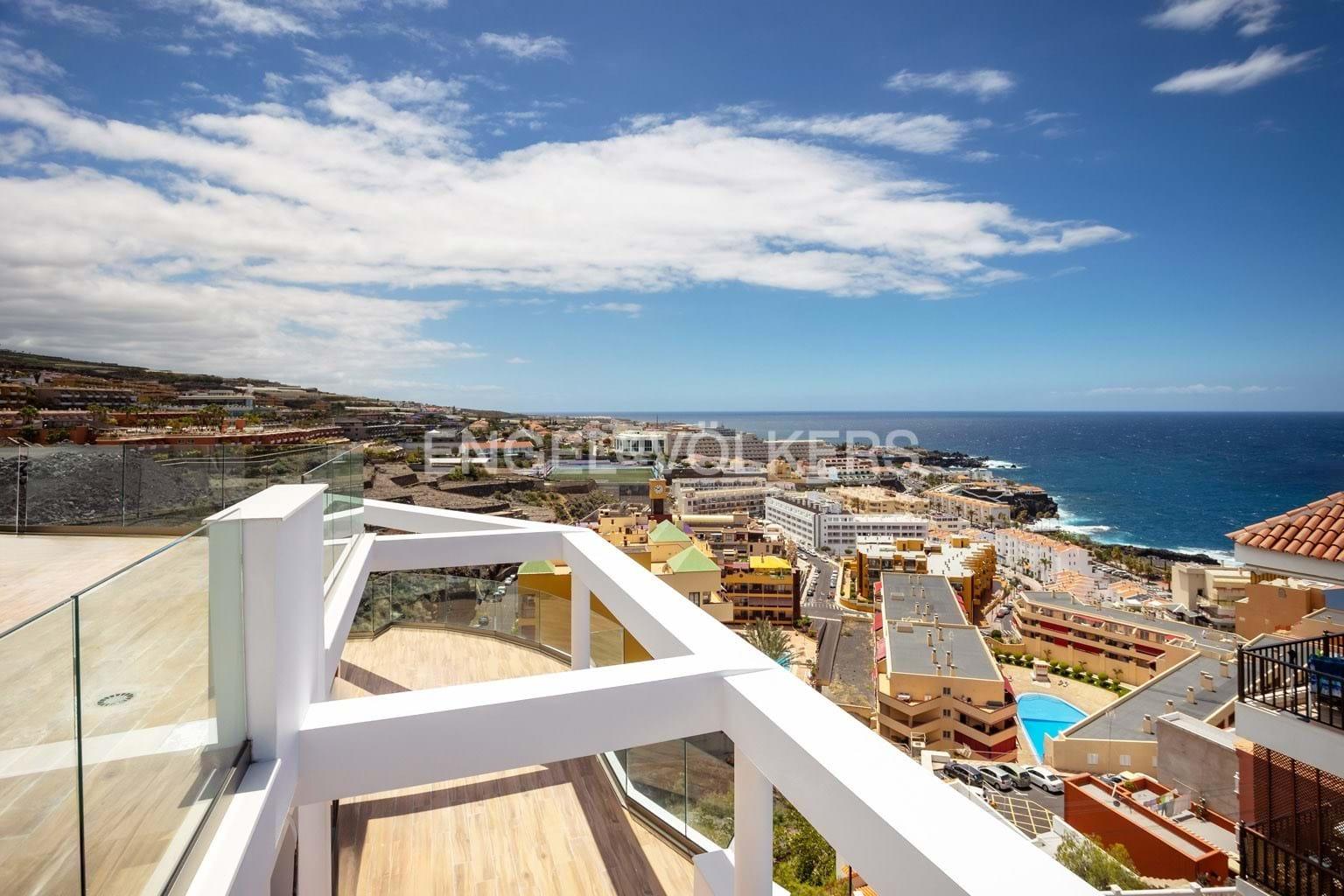 Exclusive penthouse in “Santiago Deluxe Homes”