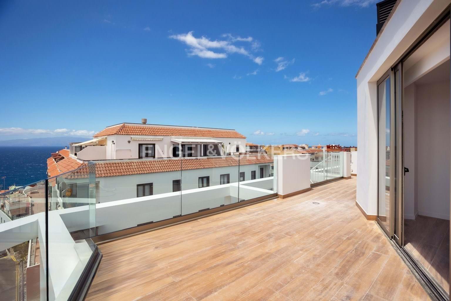 Exclusive penthouse in “Santiago Deluxe Homes”
