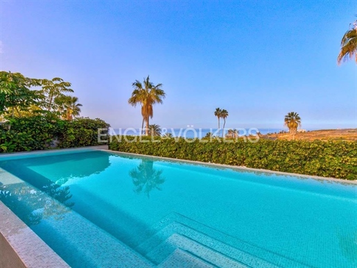 Imposante villa de haute qualité avec vue sur la mer à Golf Costa Adeje
