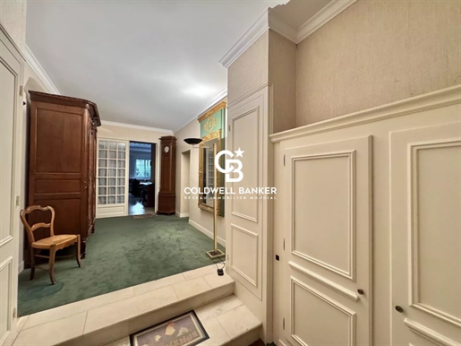 Exceptional Private Mansion in the Heart of Loches: All Walks, Garden and Unique Character