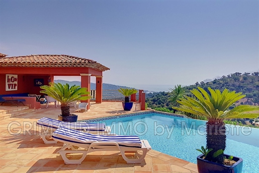 Triple panoramic sea view for this beautiful villa with pool i