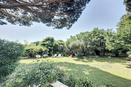 Beautiful quiet house with land of about 800m