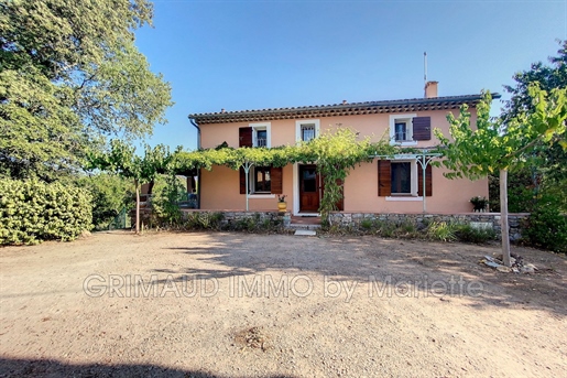 Sheepfold and bastide on 3394m² of land, swimming pool and gar
