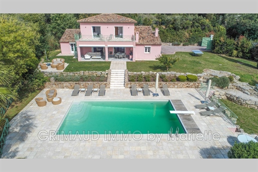 Mooie villa, rustig met uitzicht op zee en zwembad