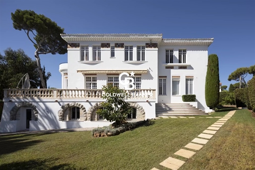 Villa Belle Epoque in the heart of Cap d'Antibes