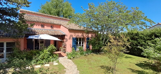 For Sale- Beautiful Charming House 4 Bedrooms- Land 20002- Restinclières