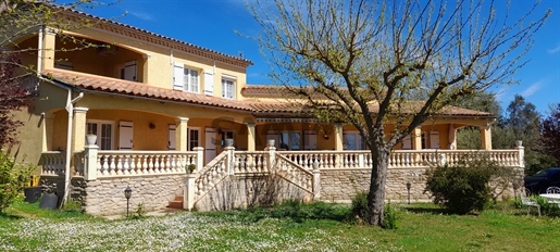 For sale Superb villa of 230 m2 with garden 2500m2 and swimming pool - Ribaute les Tavernes