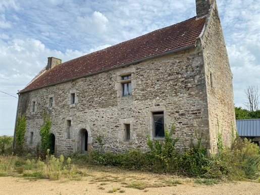 Stone property in Garlan