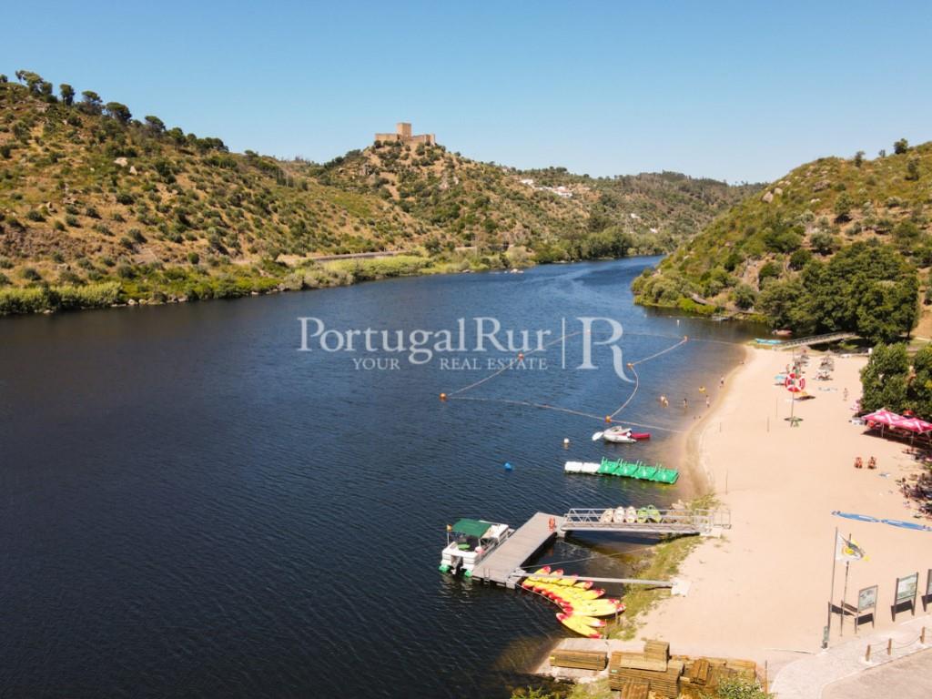 Fantastic 8-bedroom manor house in Praia do Alamal