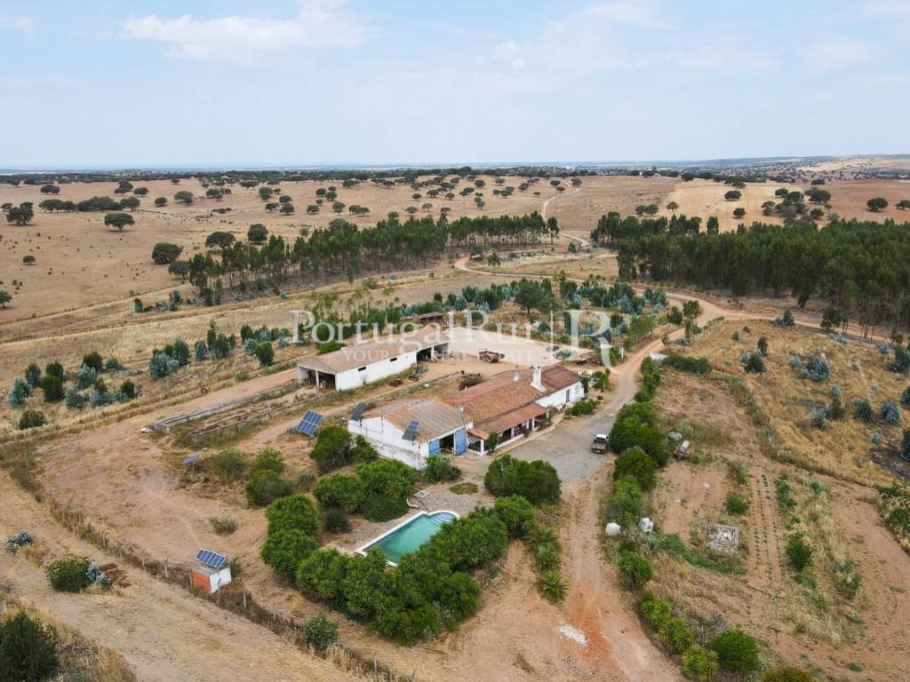 Estate with 322 hectares in Aljustrel