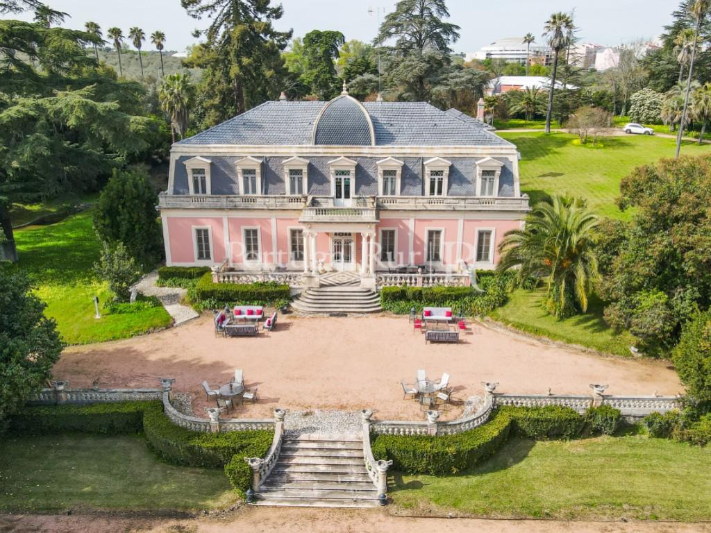 19Th century botanical garden and palace estate