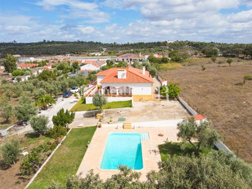 Villa with pool near Vila Viçosa and Borba