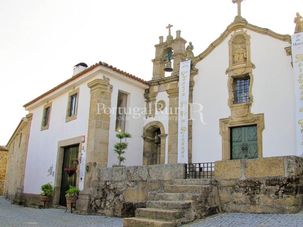 Manor House from the Xviii Century working as Rural Tourism