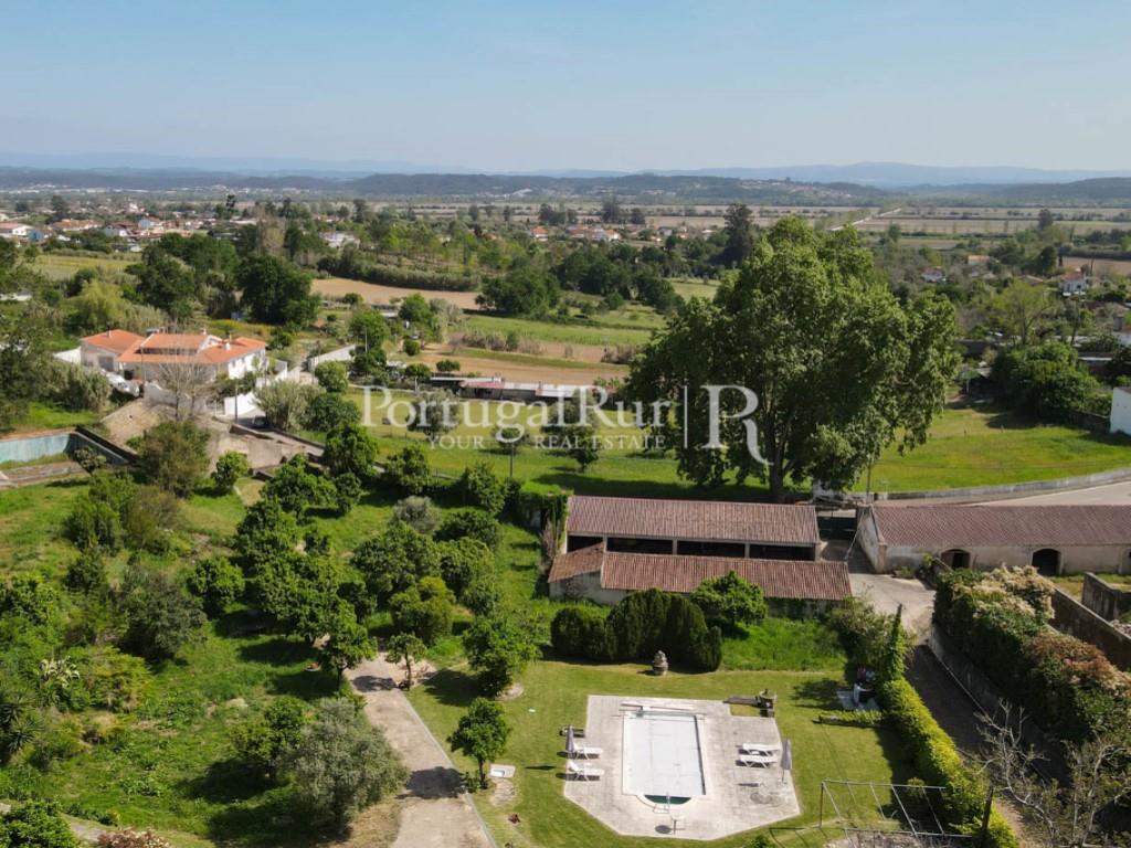 Farm with manor house in the Coimbra area