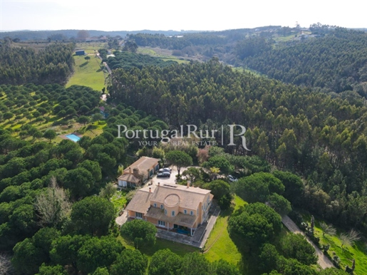 Farm with 16 hectares and an excellent villa 15 minutes from the beaches