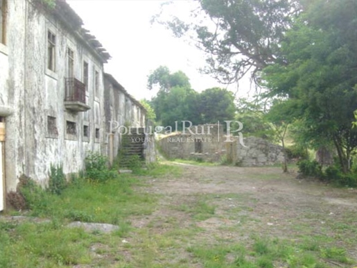 Former manor house and farm on the slopes of the Caramulo