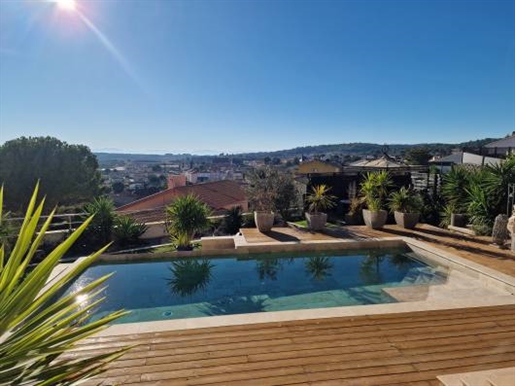 Béziers area Exceptional Villa with breath taking far...