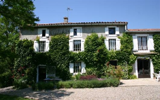 Limoux Charming Mas from the 18th C. 7 bedrooms ...