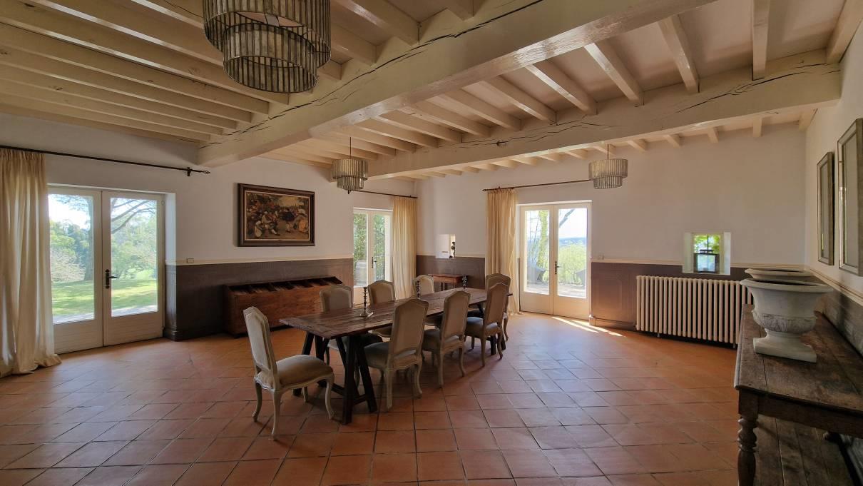 Purchase: House (11000)