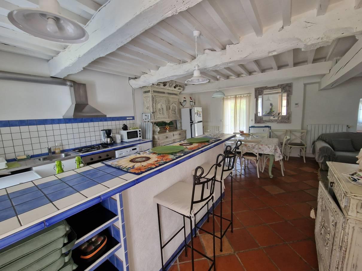 Purchase: House (11000)
