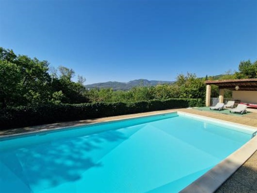 Pézenas Villa with beautiful view to be brought up to...