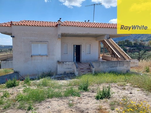 323570 - Detached house For sale, Korinthos, 230 sq.m., €230.000
