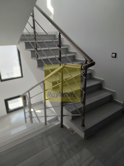 126756 - Wohnung - Maisonette zum Verkauf in Korinthos, 140 m², €430,000