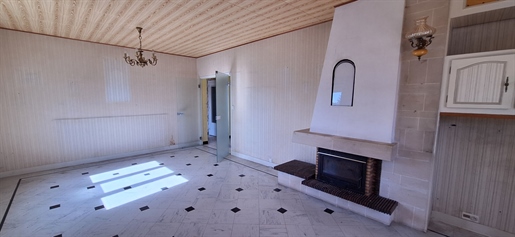 House of 112 m² on full basement