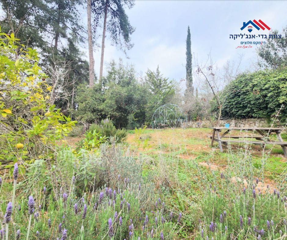 For sale in kfar- vradim 7-room Private house/Villa