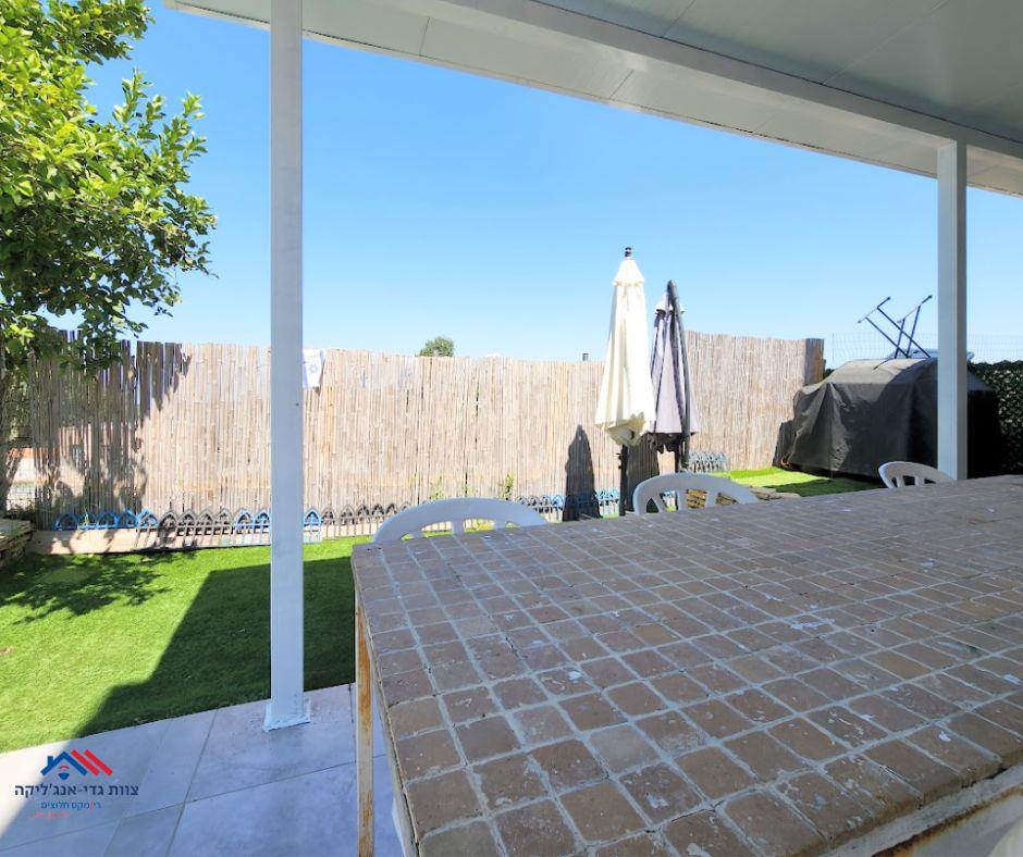 For sale Kfar-vradim in Israel 11-room private House/Villa