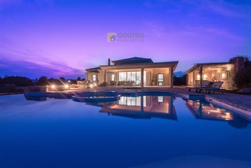 (For Sale) Residential Villa || Argolida/Kranidi - 300 Sq.m, 4 Bedrooms, 2.100.000€