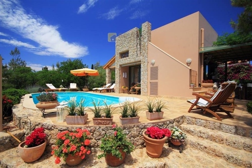 (De vânzare) Vilă rezidențială || Prefectura Argolida/Kranidi - 250 mp, 4 dormitoare, 1.200.000€