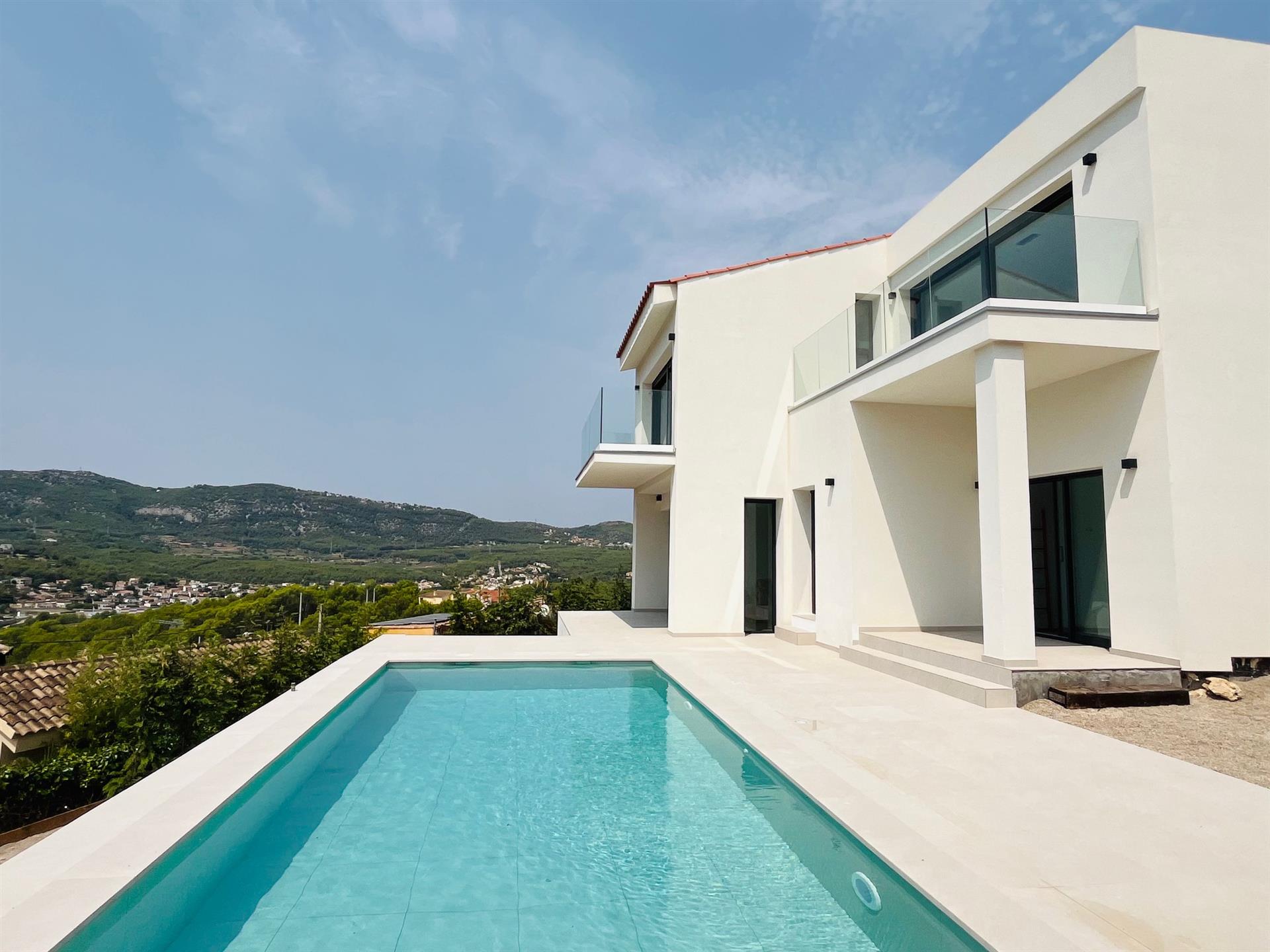 Amazing newly built villa with views of the Garraf Natural Park!