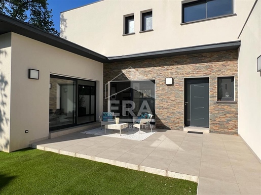 Perpignan - Massilia: Luxury 5-room villa for sale