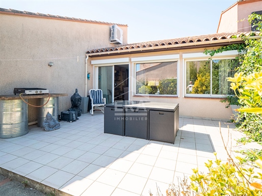 Saint-Cyprien - House for sale 3 sides on one level
