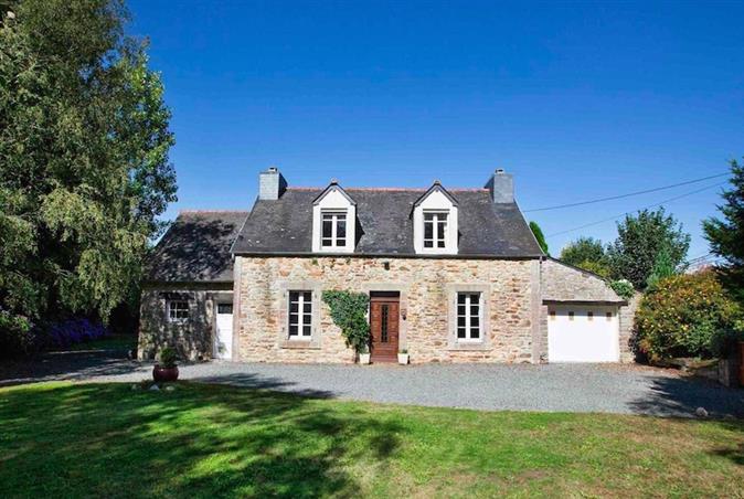For Sale. Beautiful home in Brittany, Carnoët,  Côtes-d'Armor.