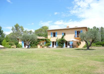 Luxueuse villa,style provençal, près de Fayence