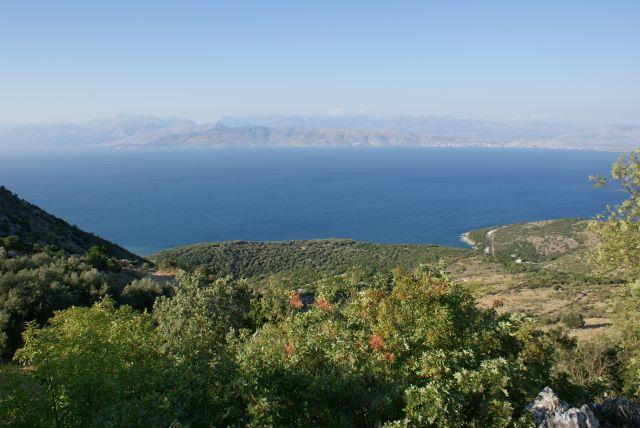 Korfu, Loutses, zu verkaufen Grundstück von 4300 qm