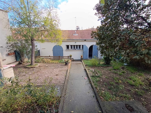 Verkauft Haus mit 3 Schlafzimmern in der Nähe des Zentrums Villa von Béziers mit Garten und großer 