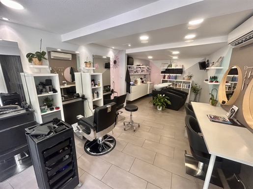 A Vendre Fond de commerce - Salon de coiffure 35m2 à Lansargues