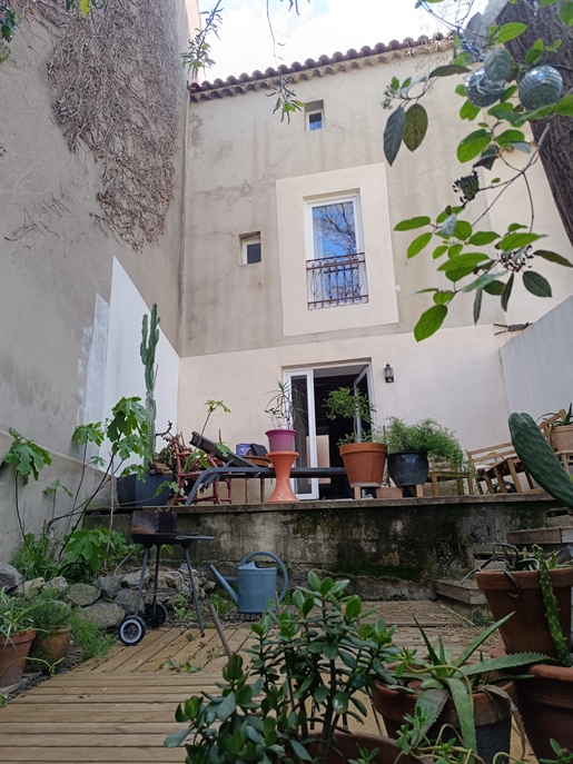 3 room townhouse with garden