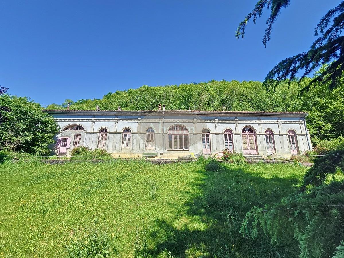 Manor House 1880 and Gite