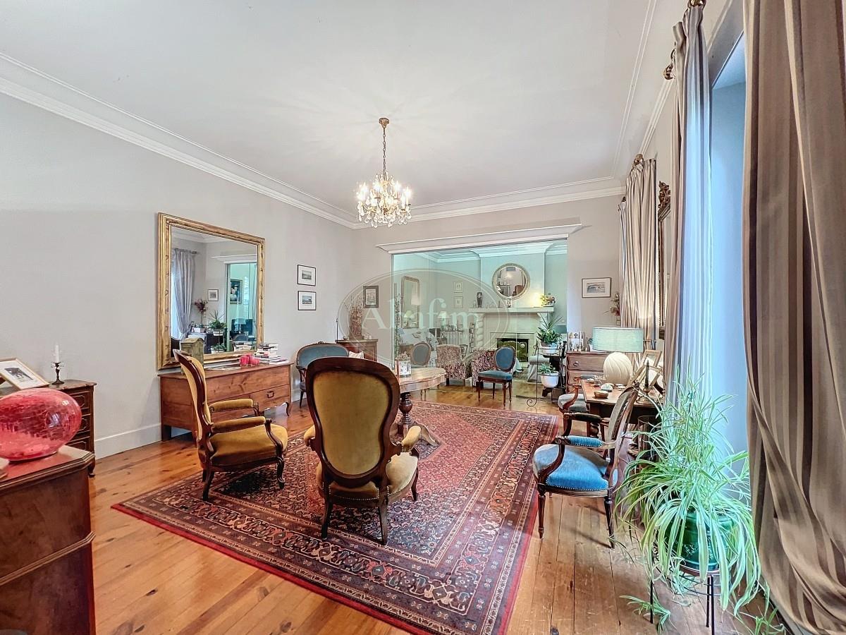 Beautiful Villa w/Gite Castres