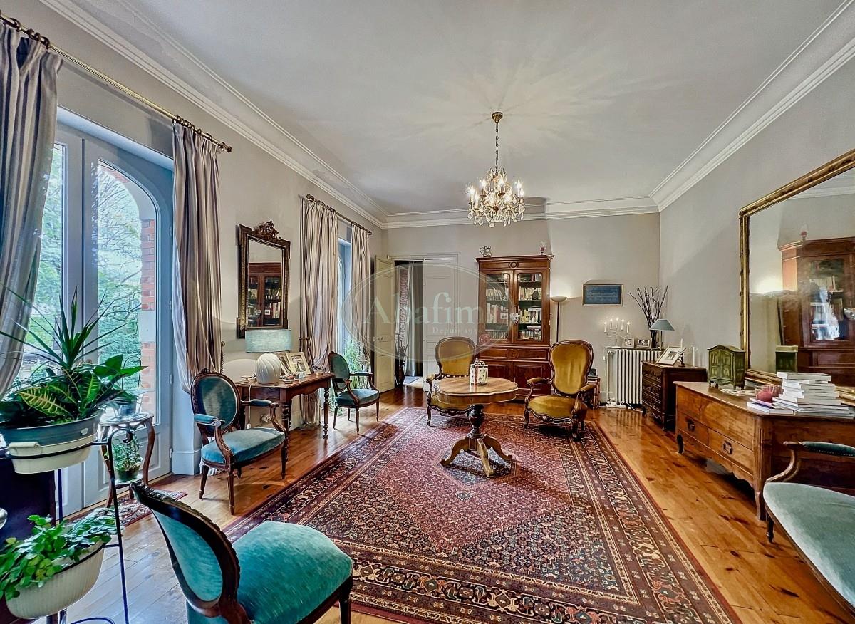 Beautiful Villa w/Gite Castres