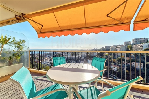 2-Bed flat, terrace, sea view, garage, pool, tennis court, Fabron area in Nice
