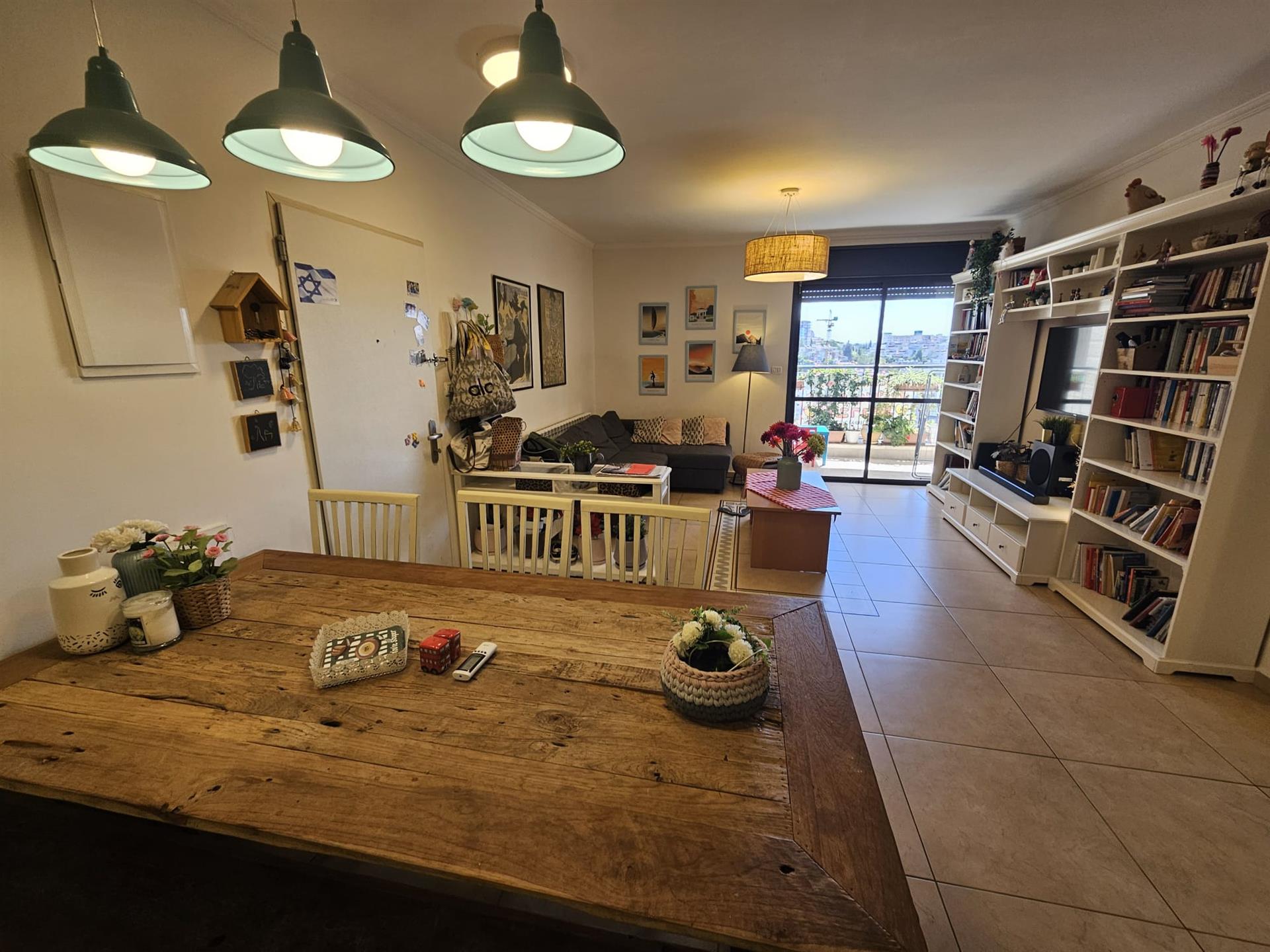 Lovely renovated apartment + view